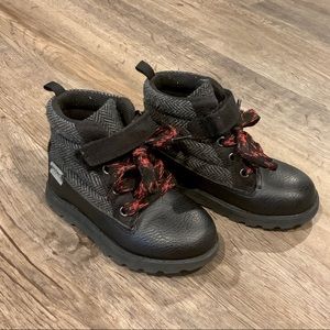 Toddler boys Carters black boots